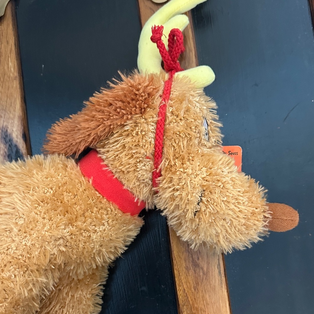 Dr. Seuss Max Plush - Brown and Yellow - Picture 5 of 6